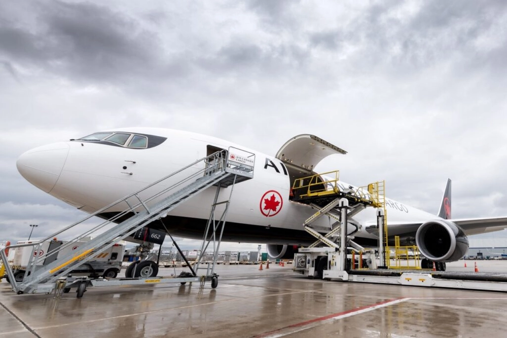 img of Boeing 767 Air Canada aterrissa em São José dos Campos (SP) novamente