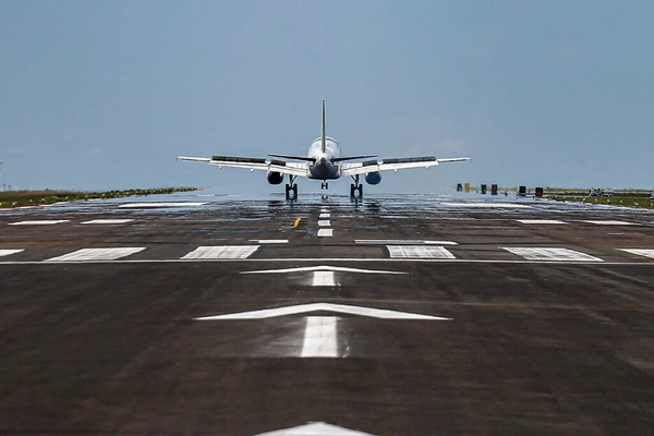 img of Discussão parlamentar sobre expansão de aeroportos em Santa Catarina e Paraná