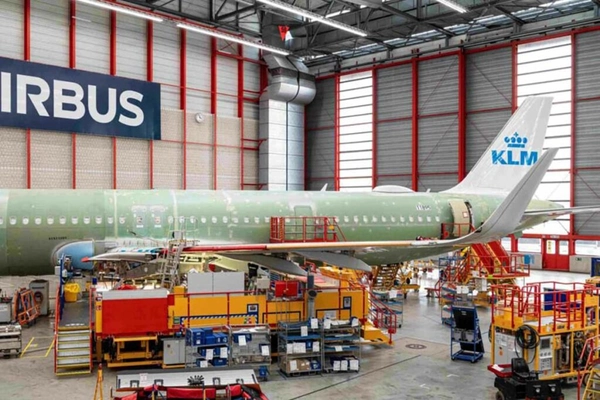 img of Primeiro Airbus montado para a KLM, antiga cliente da Boeing