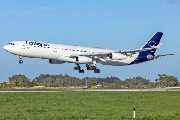 img of Lufthansa prolonga interrupção de viagens ao Irã