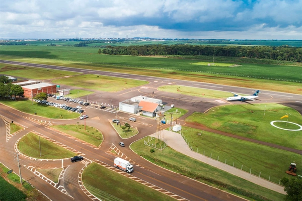 img of Aeroporto de Toledo-PR libera taxas para voos carregando doações ao RS