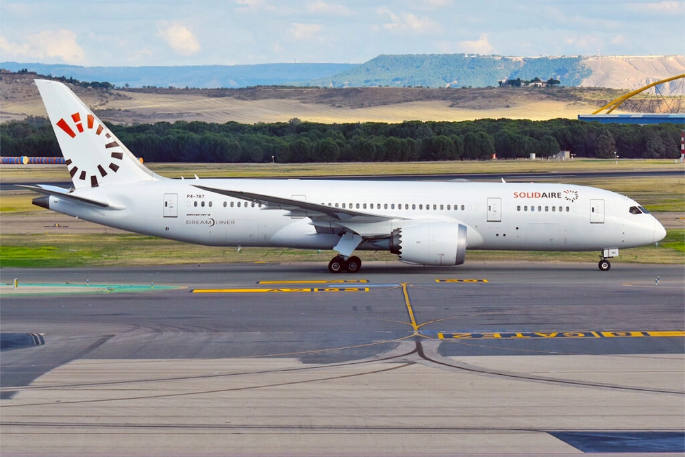 img of Primeiro pouso do Boeing 787 na base aérea de Canoas