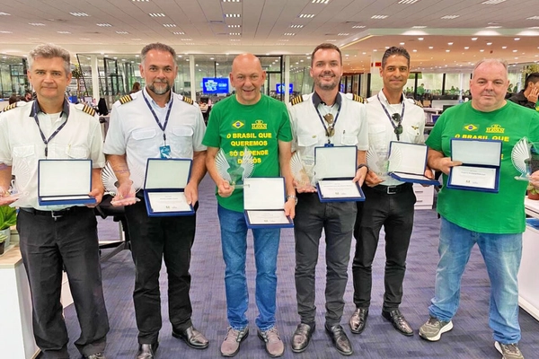 img of Hang, da Havan, honra aviadores que auxiliaram Rio Grande do Sul