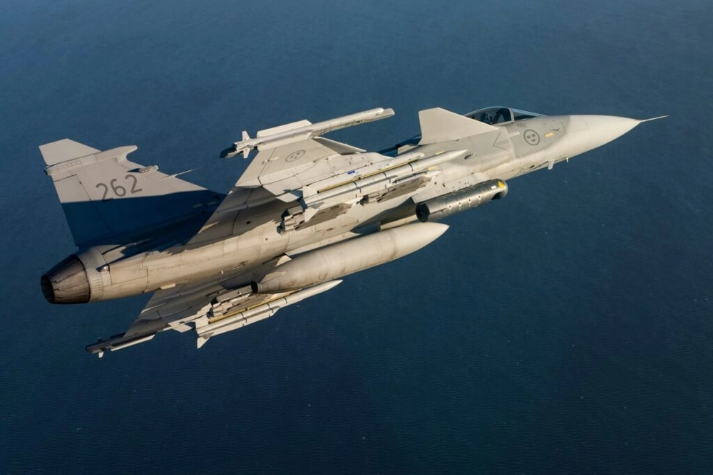 img of Gripen intercepta aeronave russa em violação aérea europeia na sexta