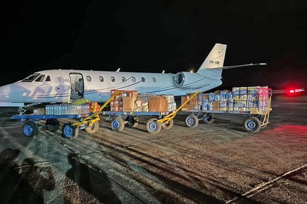 img of Neymar despacha avião para RS com doações