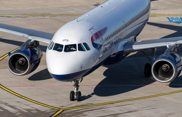 img of Cinco lesionados por vazamento em airbus a319 durante embarque