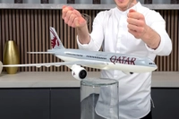 img of Artista revela criação de réplica da qatar airways feita apenas de chocolate