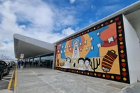 img of Painel de obra de Suassuna estreia no aeroporto de Campina Grande-PB