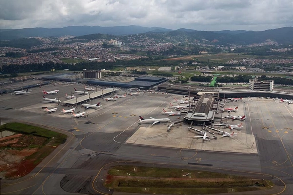 img of Ação resulta em 69 veículos clandestinos apreendidos em Guarulhos em 2021