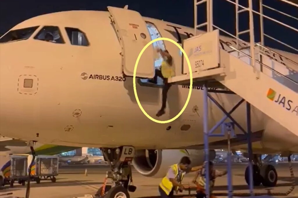 img of Funcionário despenca de 3m após descuido em Airbus A320