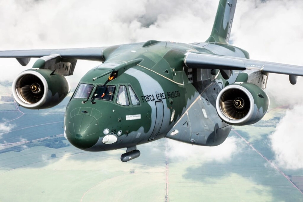 img of Oficial EUA afirma que avião KC-390 da Embraer ideal para fuzileiros