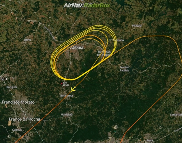 img of Boeing 767 faz aterrissagem de emergência em Guarulhos após órbitas; veja vídeo