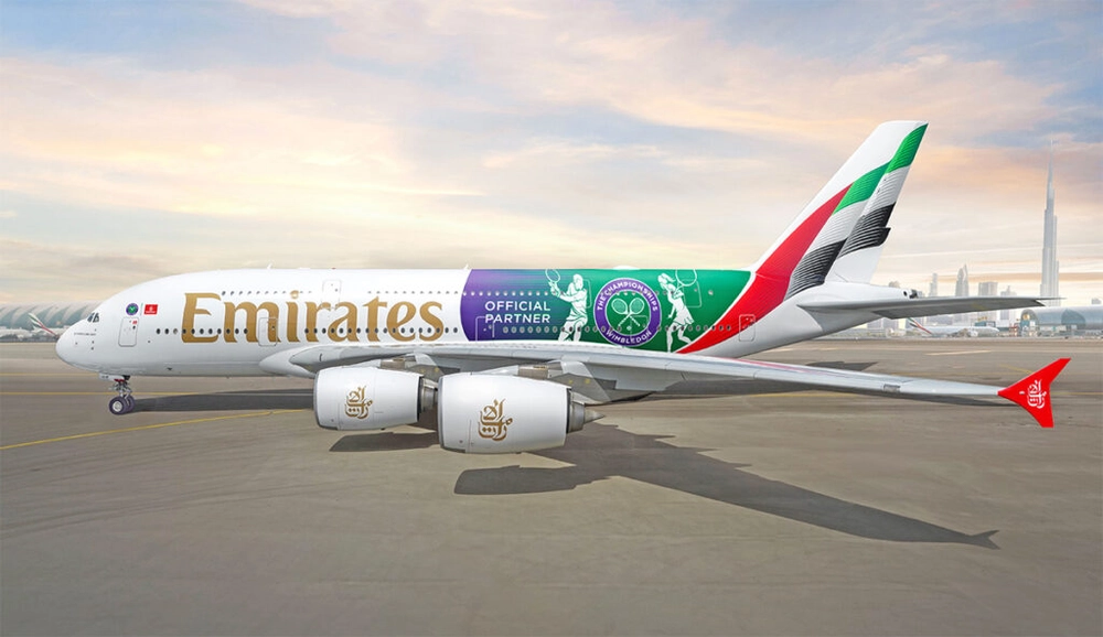 img of Emirates adorna A380 com tema de torneio de tênis renomado