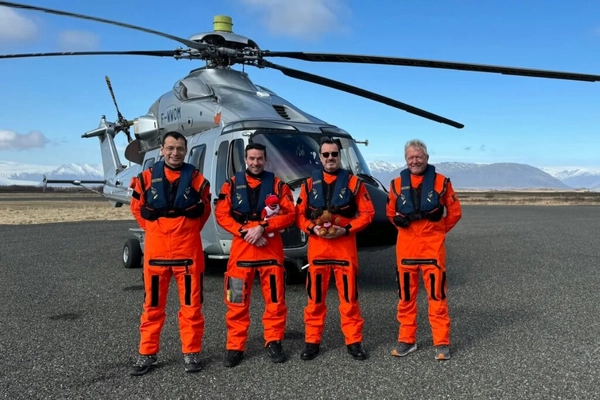 img of Equipe relata retorno voo transatlântico após entrega de helicóptero no Canadá