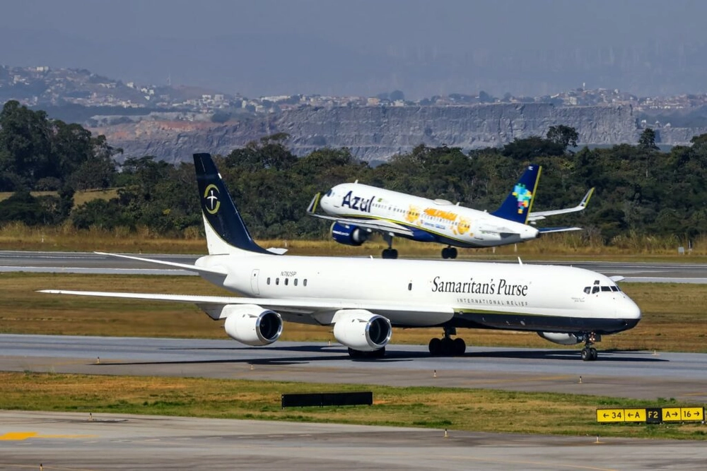 img of AC DC-8 e Boeing 757 auxiliam Rio Grande do Sul após apoio ontem