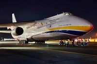 img of Antonov AN-124 levanta voo de Campinas ao sul com carga pesada na madrugada