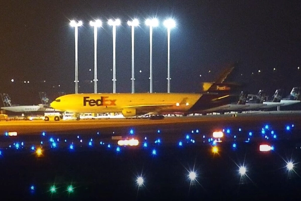 img of Tri-motor MD-11 de Campinas-SP levanta voo após uma semana estacionado.