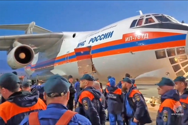 img of Rússia despacha aeronave com helicóptero para localizar presidente iraniano