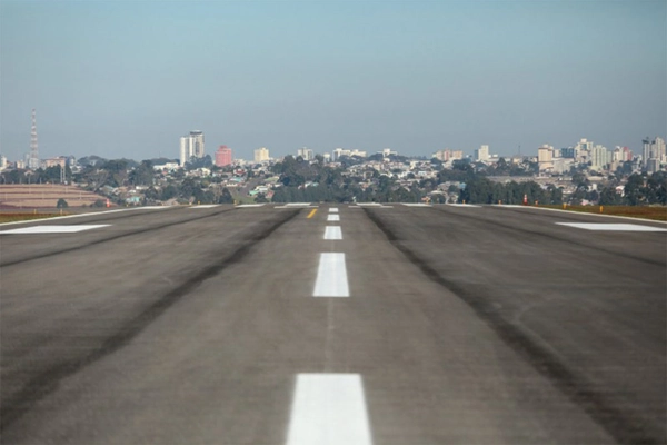 img of Discussão federal sobre aviação no RS; Fraport operará base aérea de Canoas