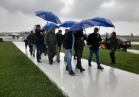 img of Ministro avalia situação de enchentes na base aérea de Canoas