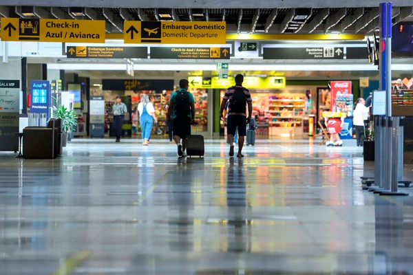 img of "Pegaí" no Aeroporto Afonso Pena recebe 600 doações de livros em dois anos