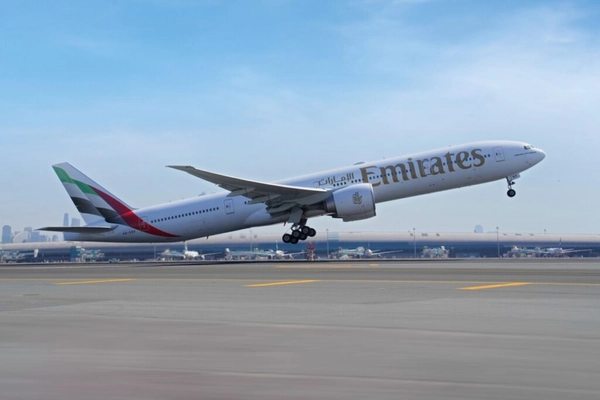 img of Emirates detalha economia de combustível e corte de emissões por pilotos