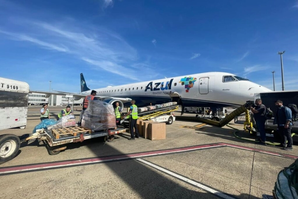 img of Azul entrega 2.752 toneladas de doações no RS e restam ainda 209 toneladas